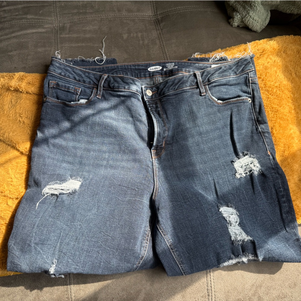 Old Navy Blue Jean Distressed Rock star size 18